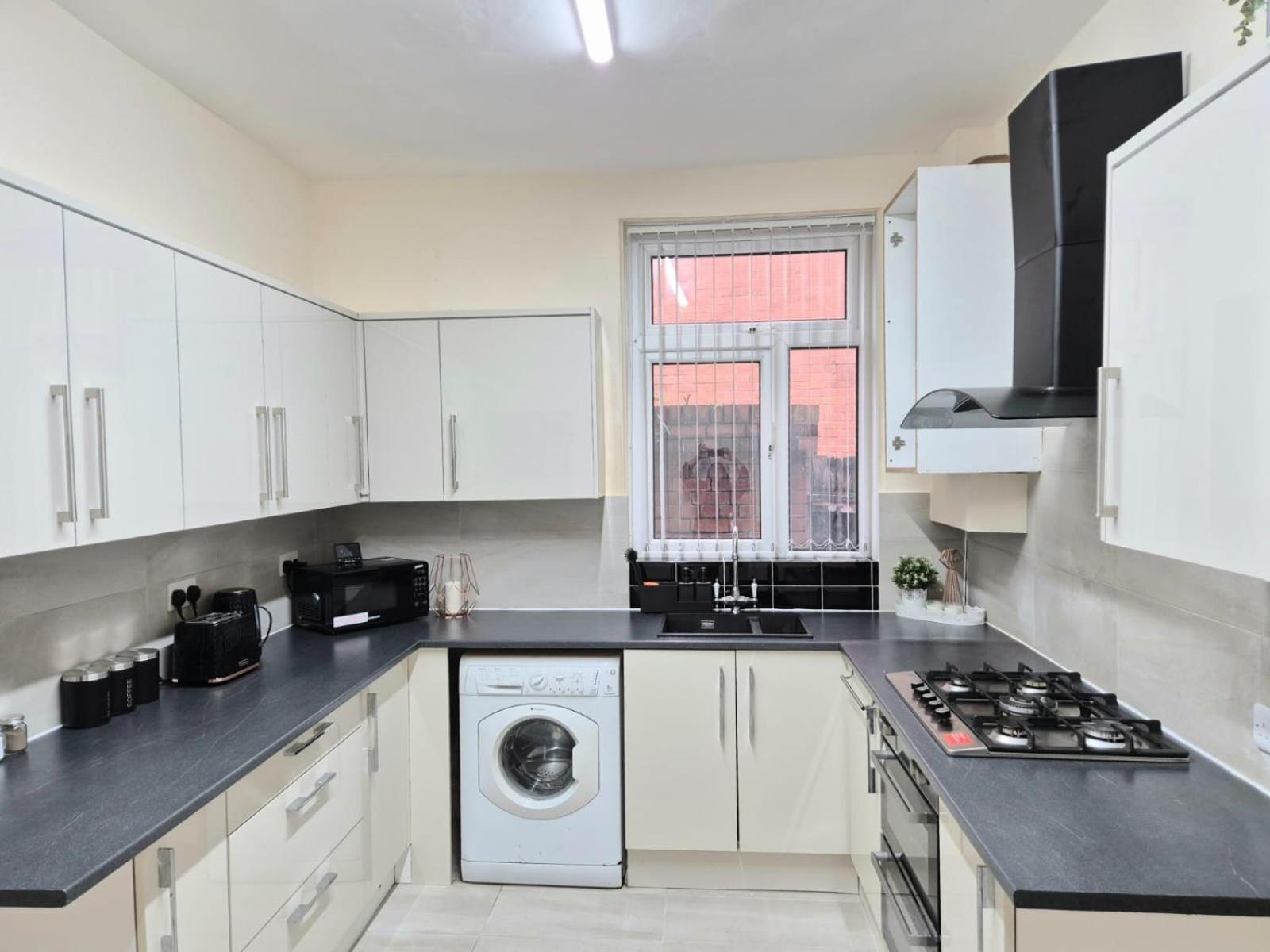 Rooms In Manchester 6 Minutes Drive To Victoria Station Exterior foto