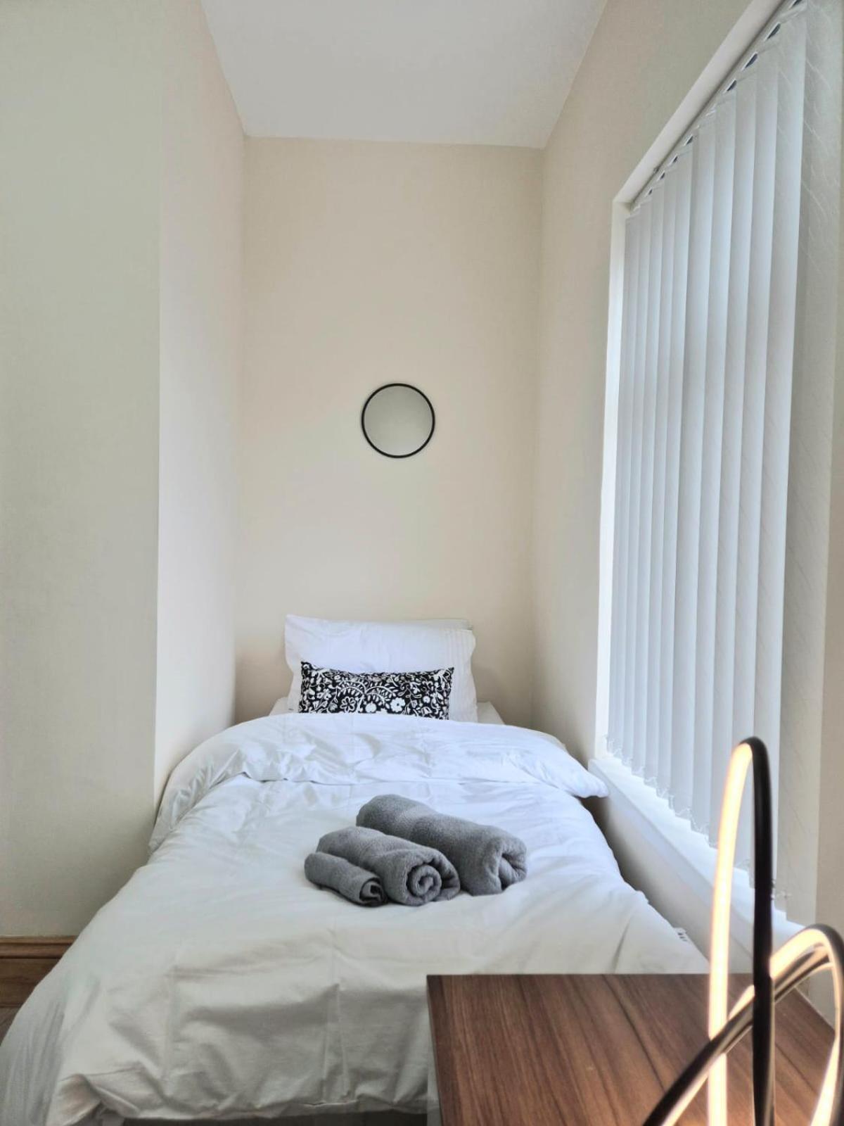Rooms In Manchester 6 Minutes Drive To Victoria Station Quarto foto