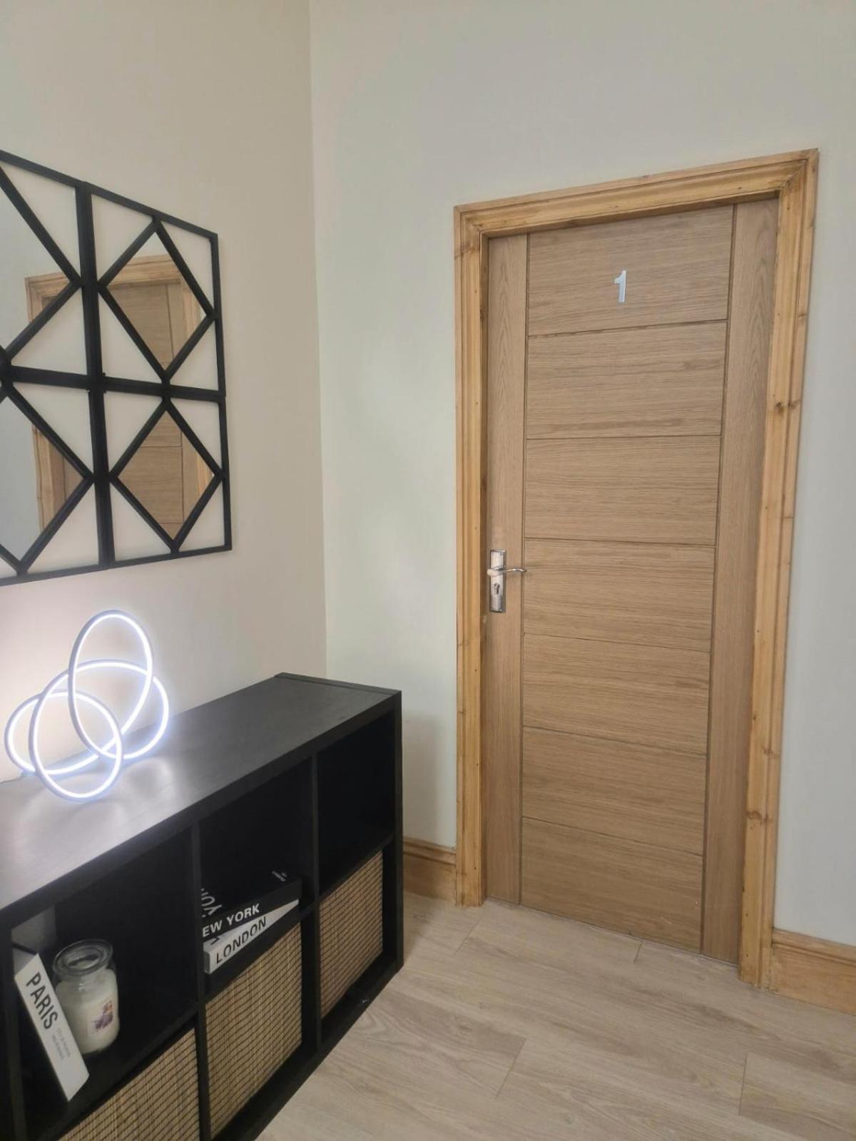 Rooms In Manchester 6 Minutes Drive To Victoria Station Exterior foto