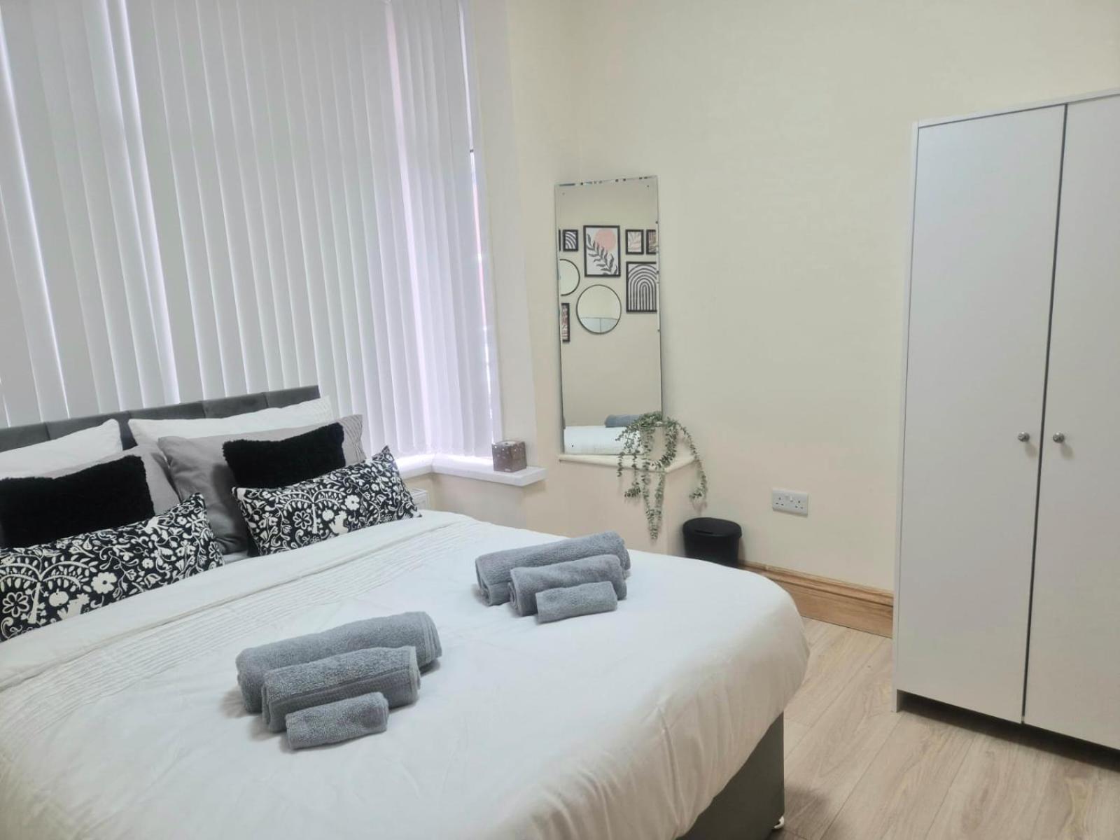 Rooms In Manchester 6 Minutes Drive To Victoria Station Exterior foto